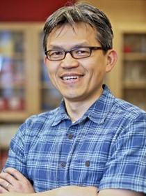 Чай Титус Куо (Chay Titus Kuo), MD, PhD, адъюнкт-профессор клеточной биологии, нейробиологии и педиатрии Университета Дьюка.